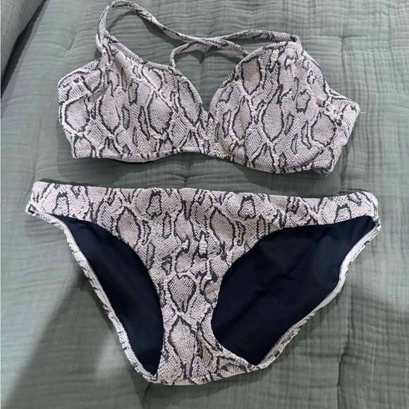 Great used condition Seafolly swimsuit. Sz 14 - Picture 2 of 12